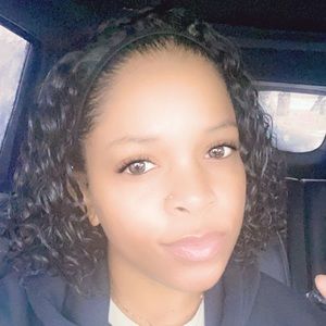 Meet your Posher, Annetta